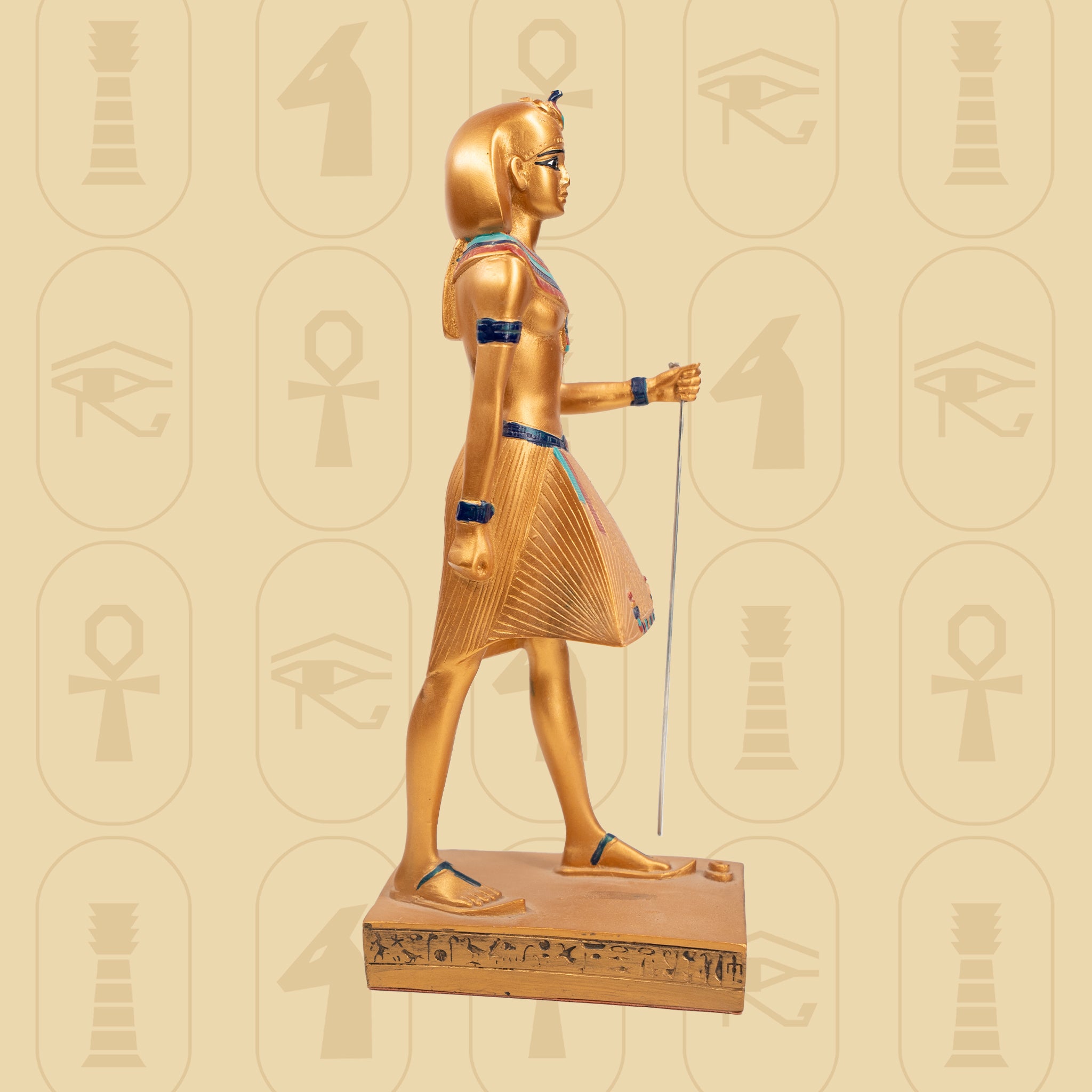 Tutankhamon Alabastro Dorato