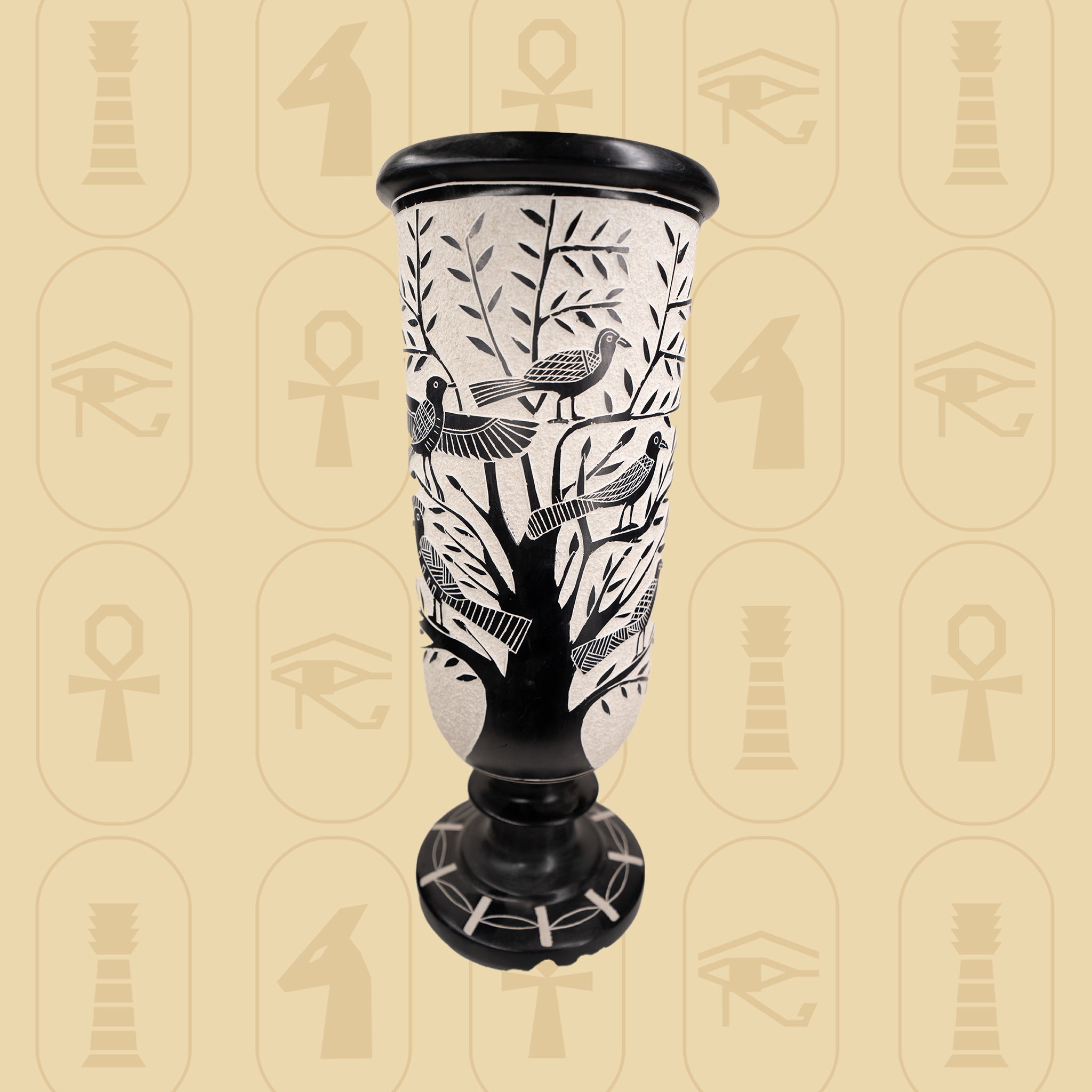Grand Decorative Vase